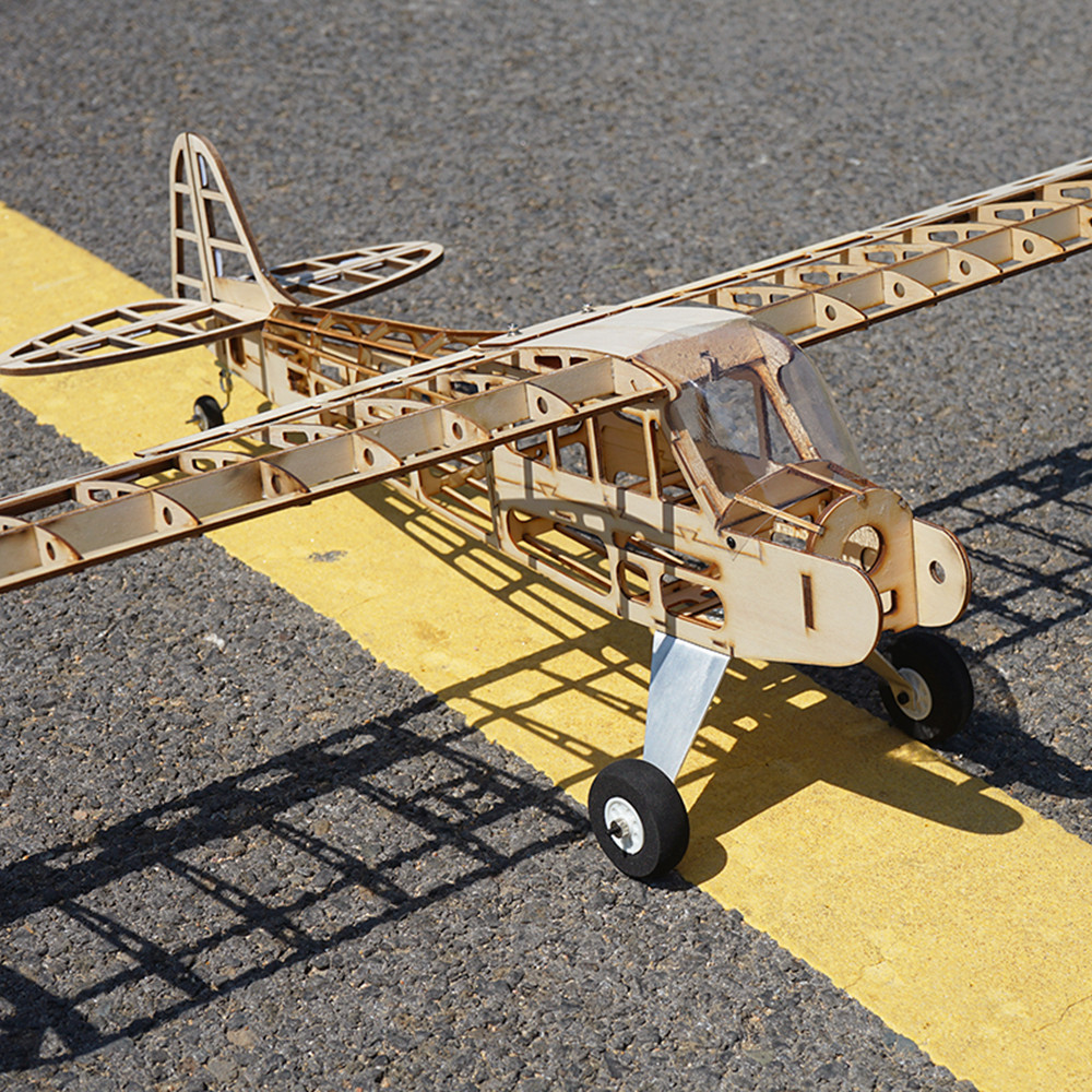Diy Electronics India - RealHawk J3 Cub 1010mm Balsaholz RC